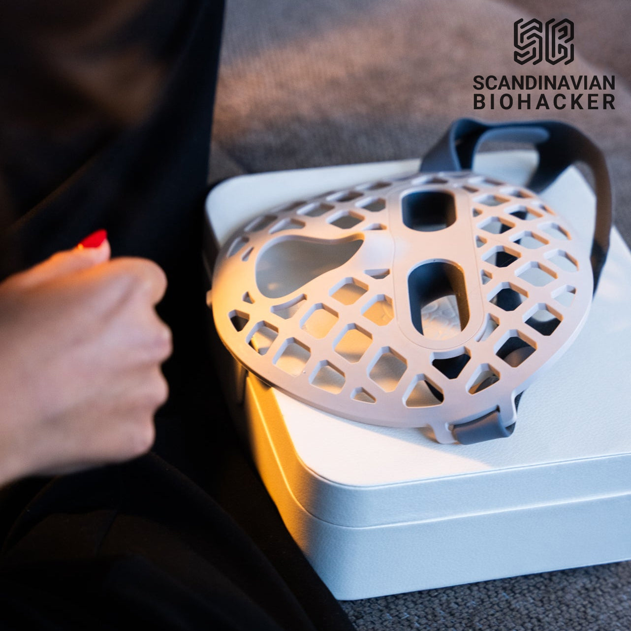 SILICONE LED FACIAL MASK