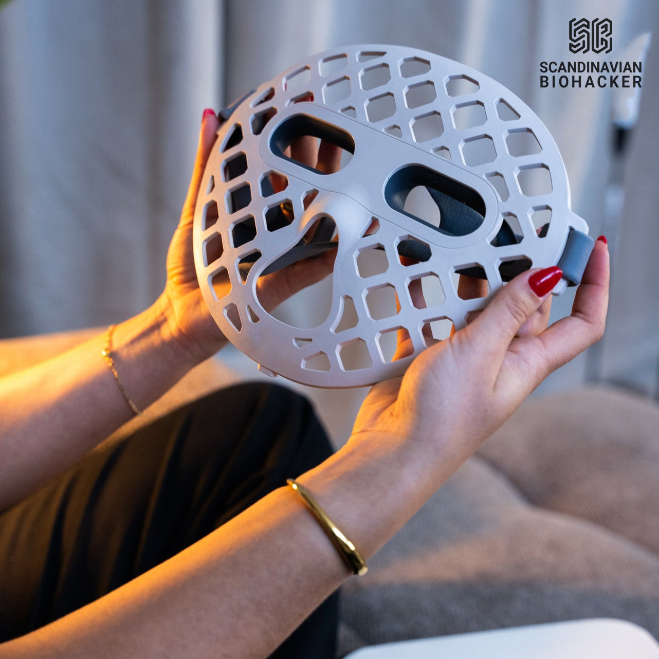 SILICONE LED FACIAL MASK
